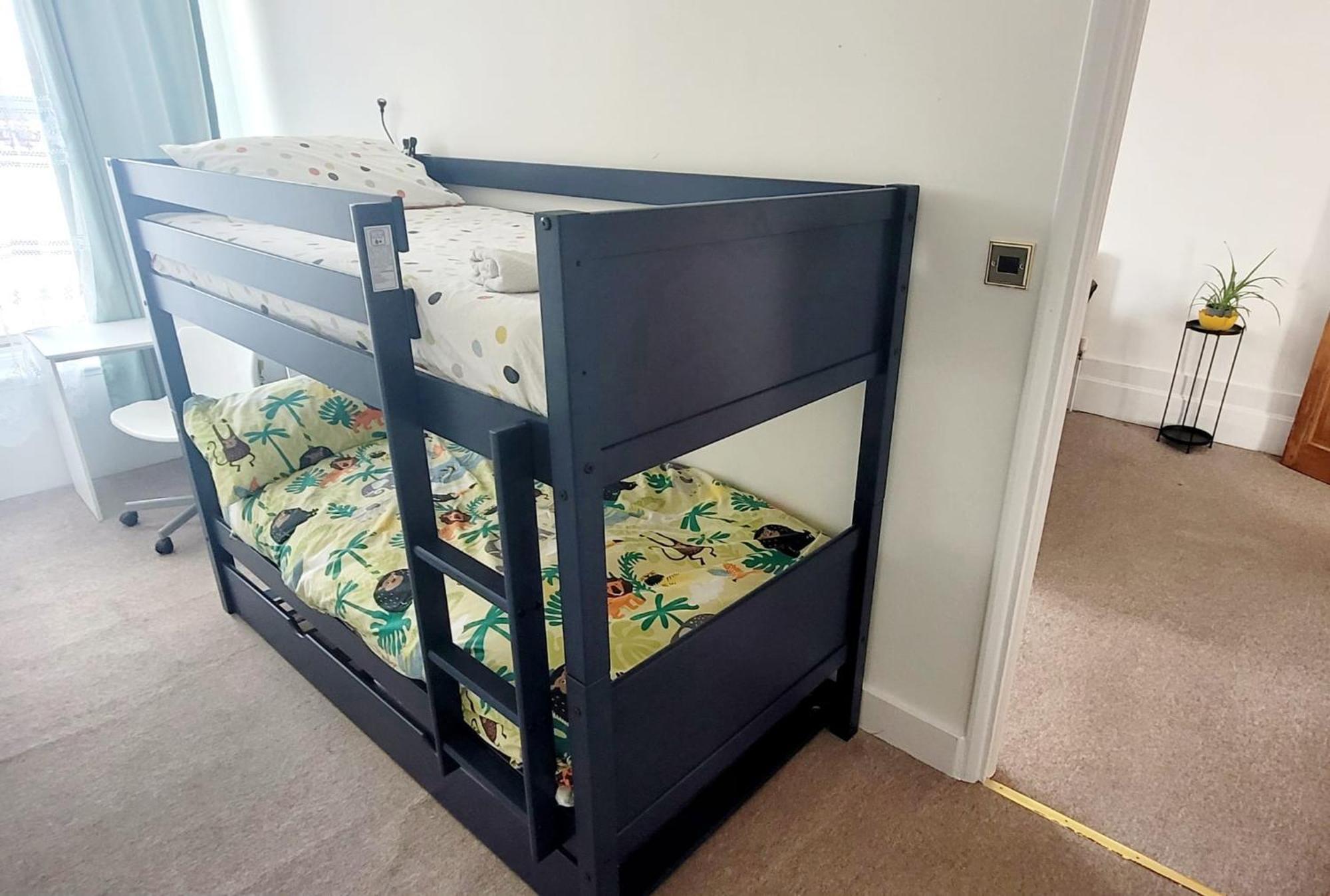 Stylish And Bright Flat In London N8 Turnpike Lane - Piccadilly Lineアパートメント エクステリア 写真