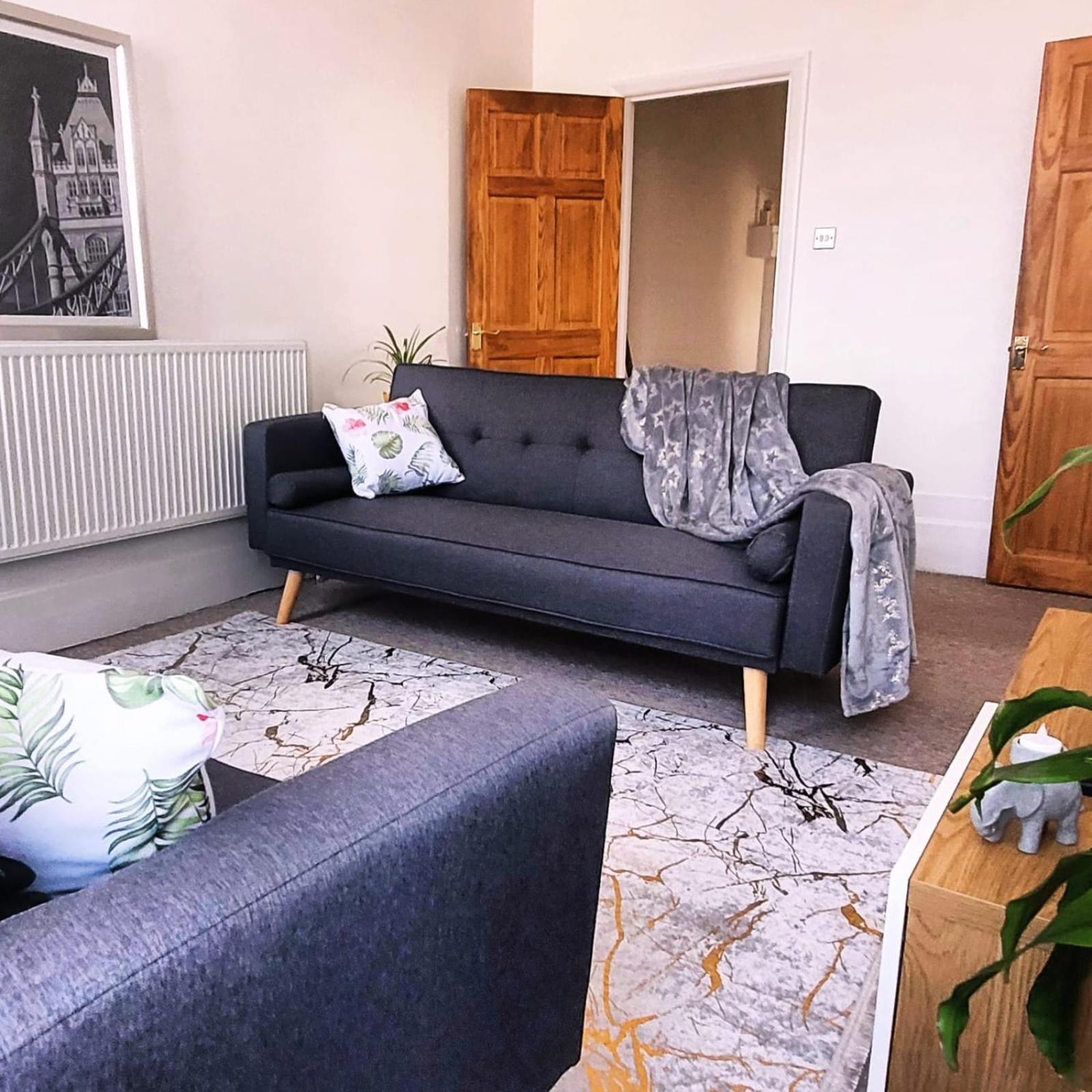 Stylish And Bright Flat In London N8 Turnpike Lane - Piccadilly Lineアパートメント エクステリア 写真